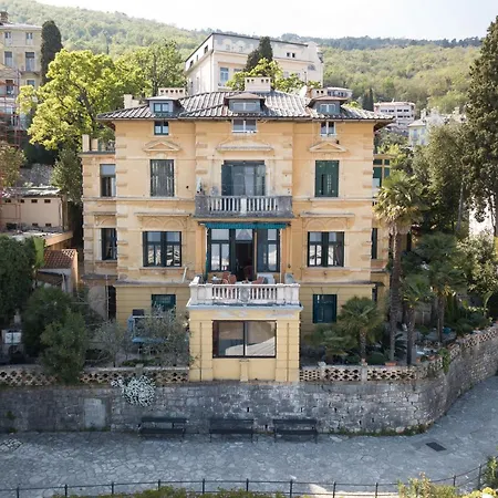 Apartment Villa Regaly With Sea View And Free Parking Opatija Exterior foto