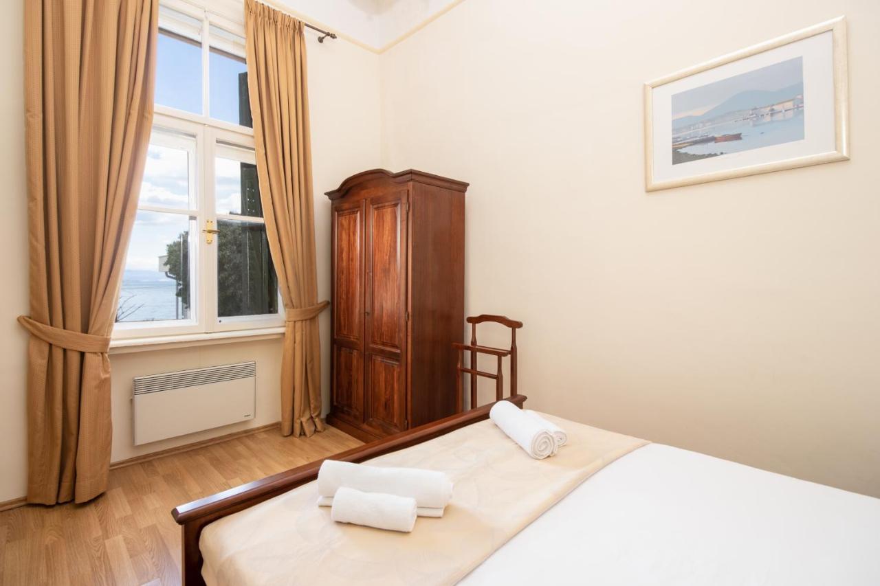 Regaly With Sea View And Free Parking *